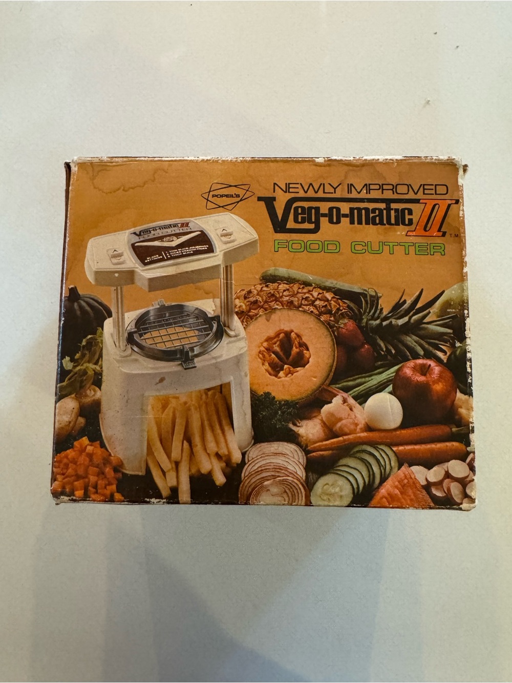 Vintage Kitchen Veg-o-matic II Food Cutter - Cream